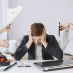 كيف أتعامل مع الضغط النفسي عندما تتراكم المسؤوليات ولا أستطيع التوقف؟